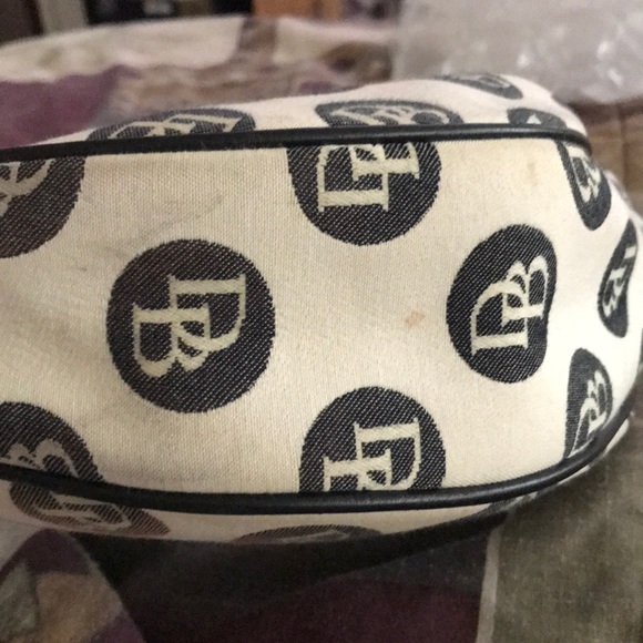 Dooney & Bourke shoulder bag🛑SOLD🛑 - Picture 8 of 8